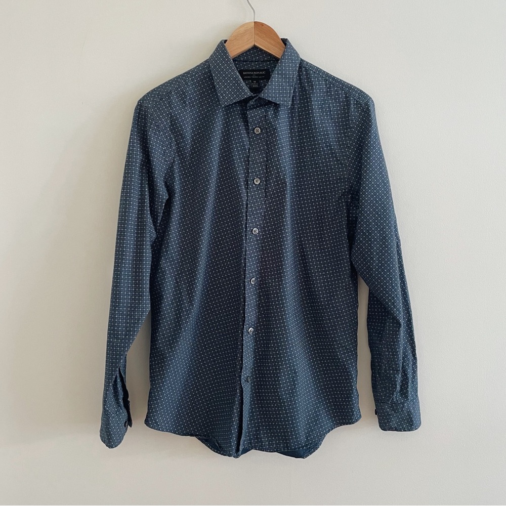 Banana Republic Men’s Tailored Slim Fit Blue Patterned Shirt